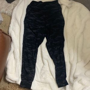 Colorfulkoala camo jogger pants. Size large.